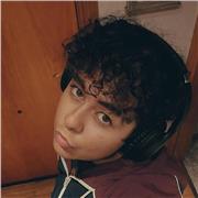 Joven de 19 años titulado de Bachillerato, con buen carácter y ganas de ayudar a los pequeños.